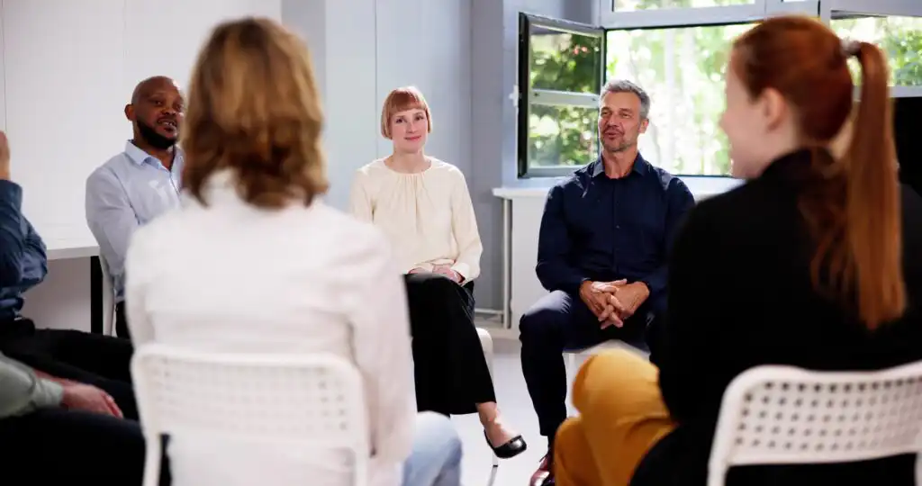 People,Consoling,Man,In,Group,Therapy,Session
